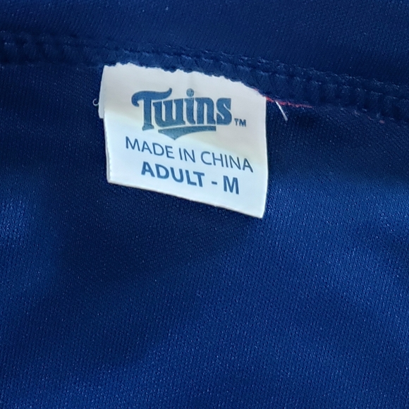 Minnesota Twins Short Sleeve Dri-Fit Warmup Shirt - Picture 5 of 5